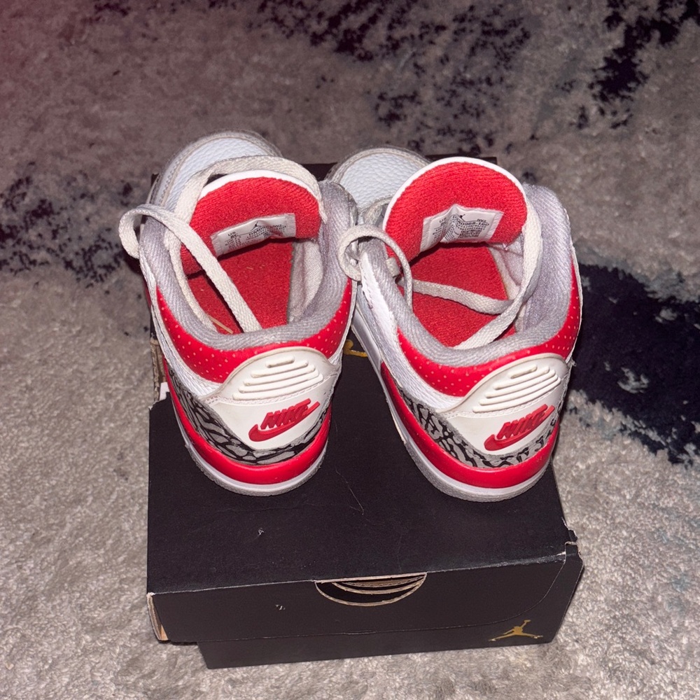 Jordan Retro 3 - Picture 3 of 6